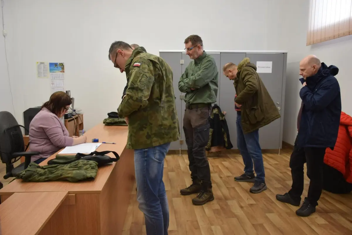 Rezerwiści rozpoczęli szkolenie w bolesławieckim pułku