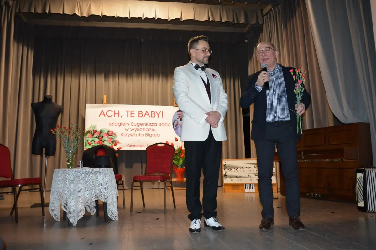 Krzysztof Bigaj w spektaklu Ach te baby!