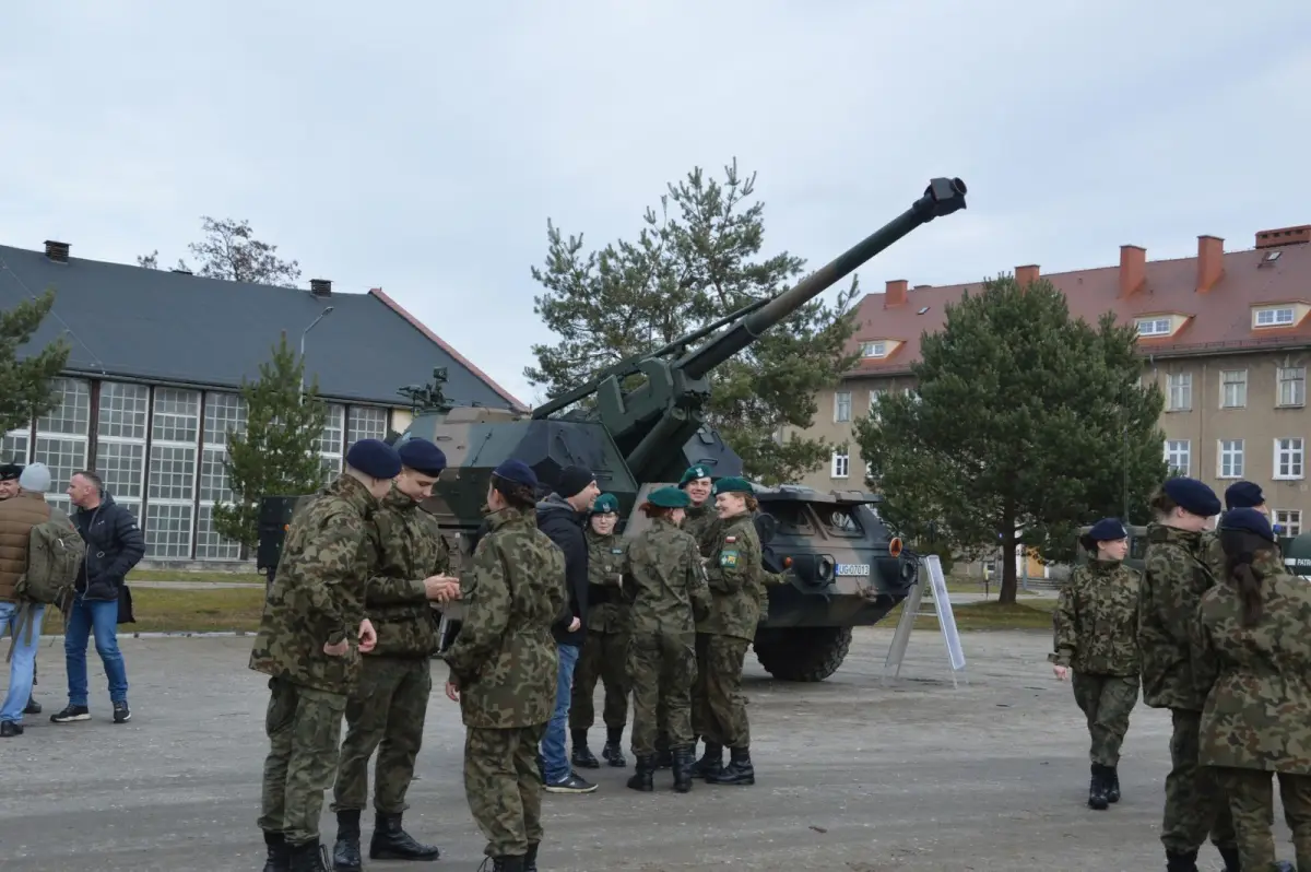 Święto 23 Śląskiego Pułku Artylerii w Bolesławcu