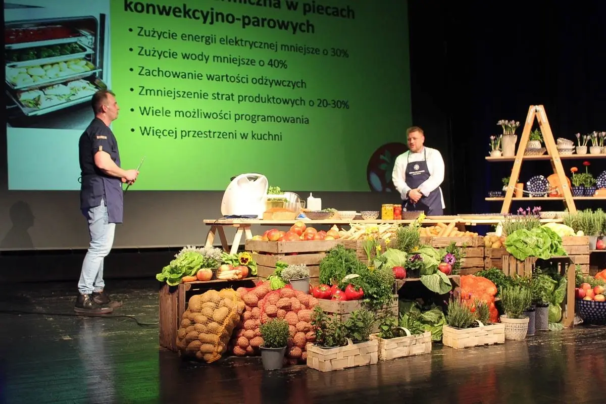 Trwa Pierwsza Bolesławiecka Konferencja Zdrowego Żywienia Zbiorowego