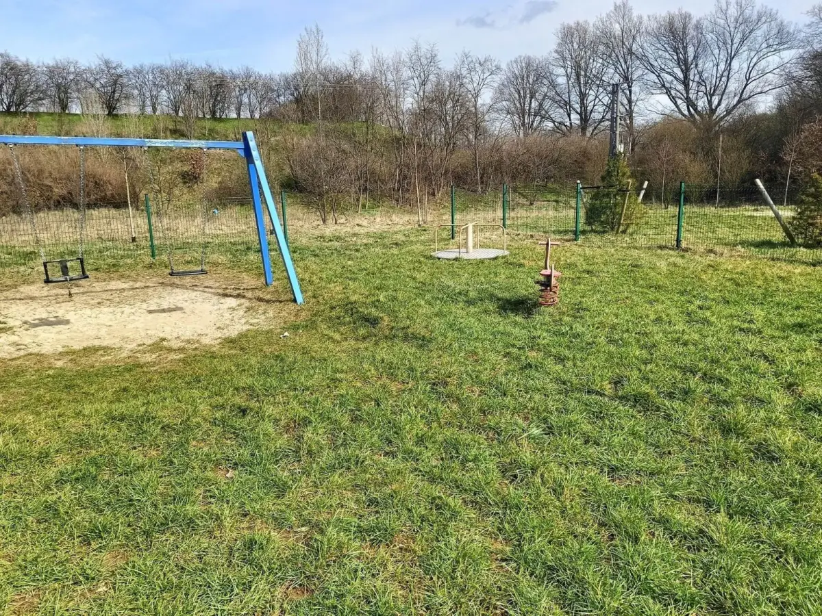 Plac zabaw na osiedlu Kościuszki