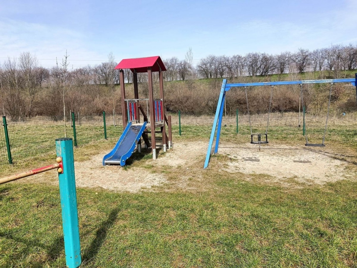 Plac zabaw na osiedlu Kościuszki