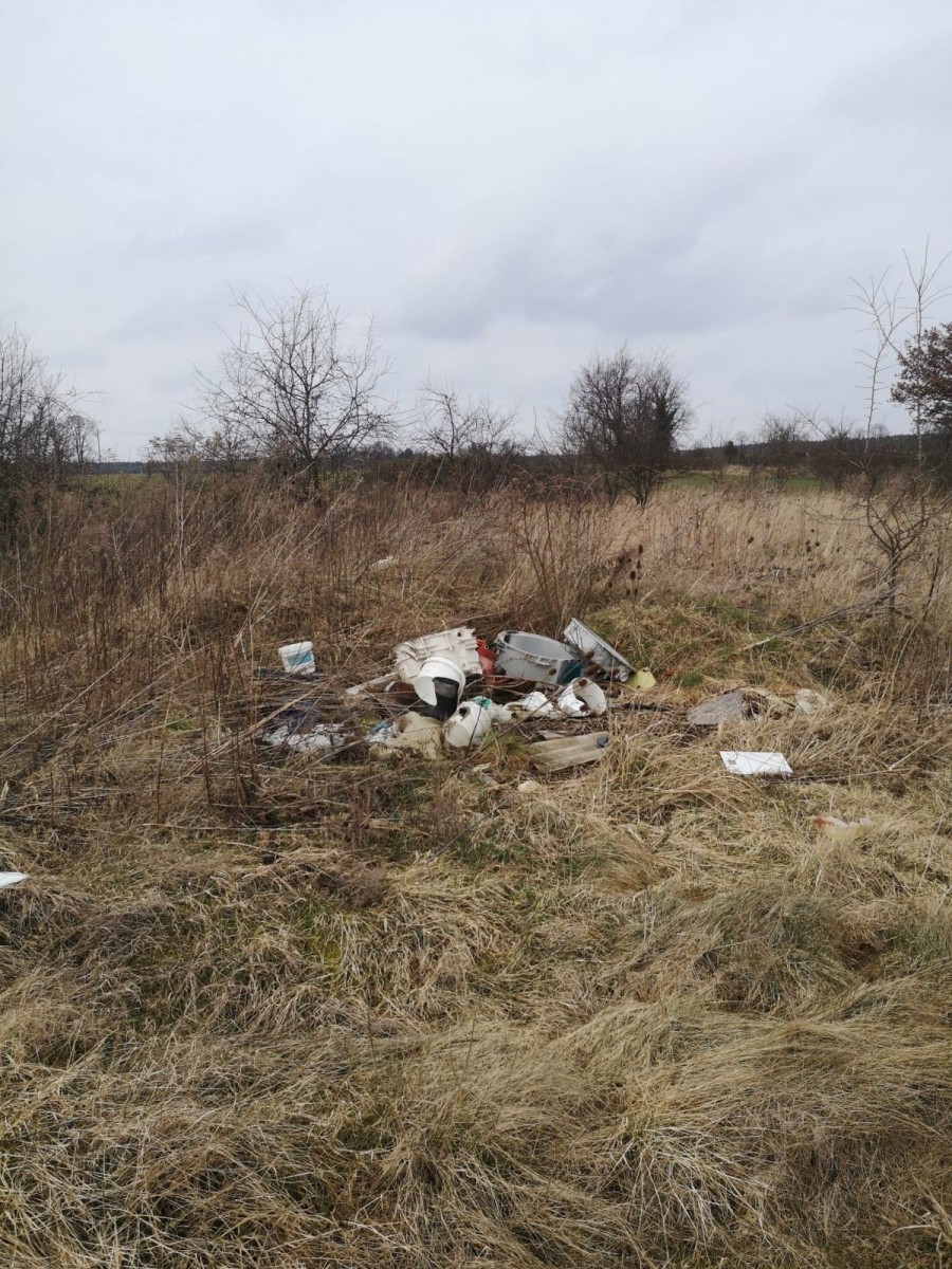 Boiska, które wójt zgodził się udostępnić dzieciakom do gry w piłkę zamiast sadionu w Raciborowicach
