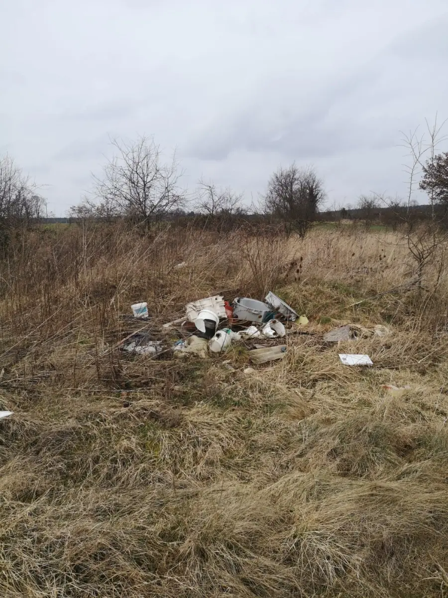 Boiska, które wójt zgodził się udostępnić dzieciakom do gry w piłkę zamiast sadionu w Raciborowicach