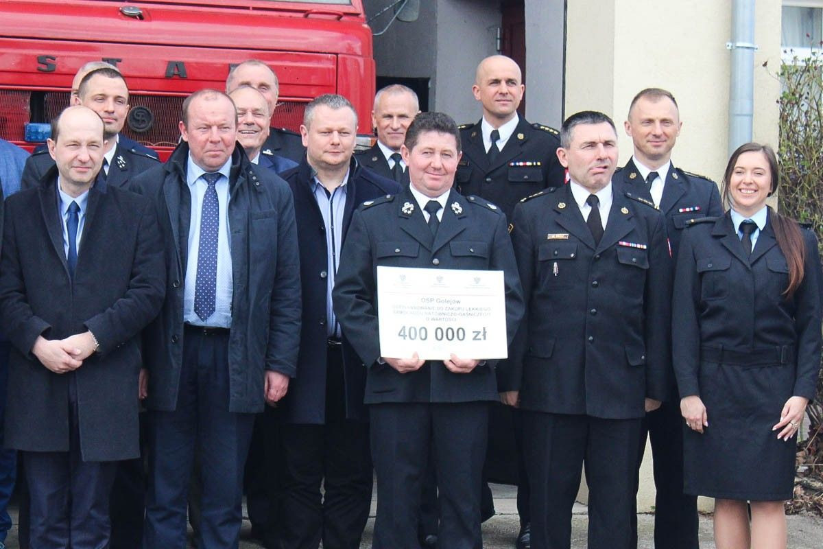 Uroczyste przekazanie promes dla jednostek OSP z powiatu bolesławieckiego, lwóweckiego i karkonoskiego