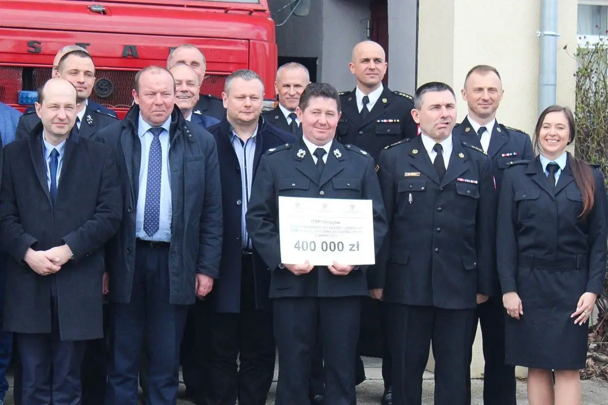 Uroczyste przekazanie promes dla jednostek OSP z powiatu bolesławieckiego, lwóweckiego i karkonoskiego