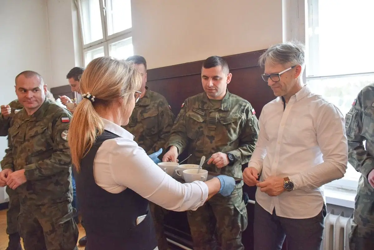 Spotkanie wielkanocne w 23 Śląskim Pułku Artylerii w Bolesławcu