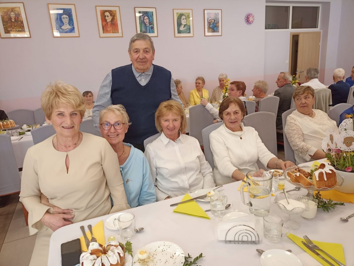 Spotkanie wielkanocne w Dziennym Domu Senior+ w Bolesławcu
