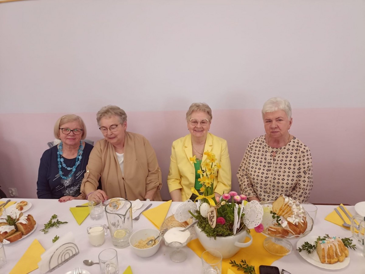Spotkanie wielkanocne w Dziennym Domu Senior+ w Bolesławcu