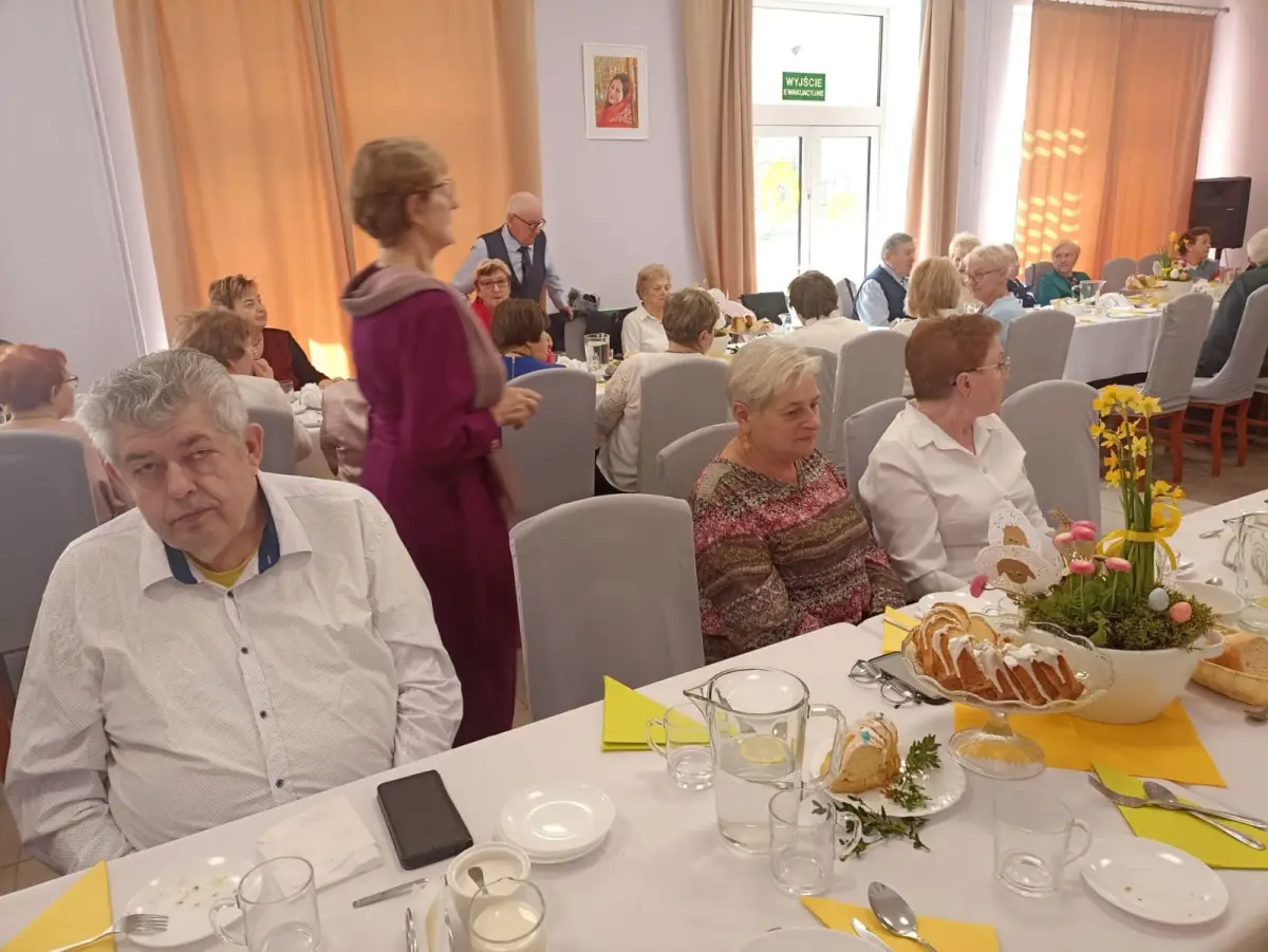 Spotkanie wielkanocne w Dziennym Domu Senior+ w Bolesławcu