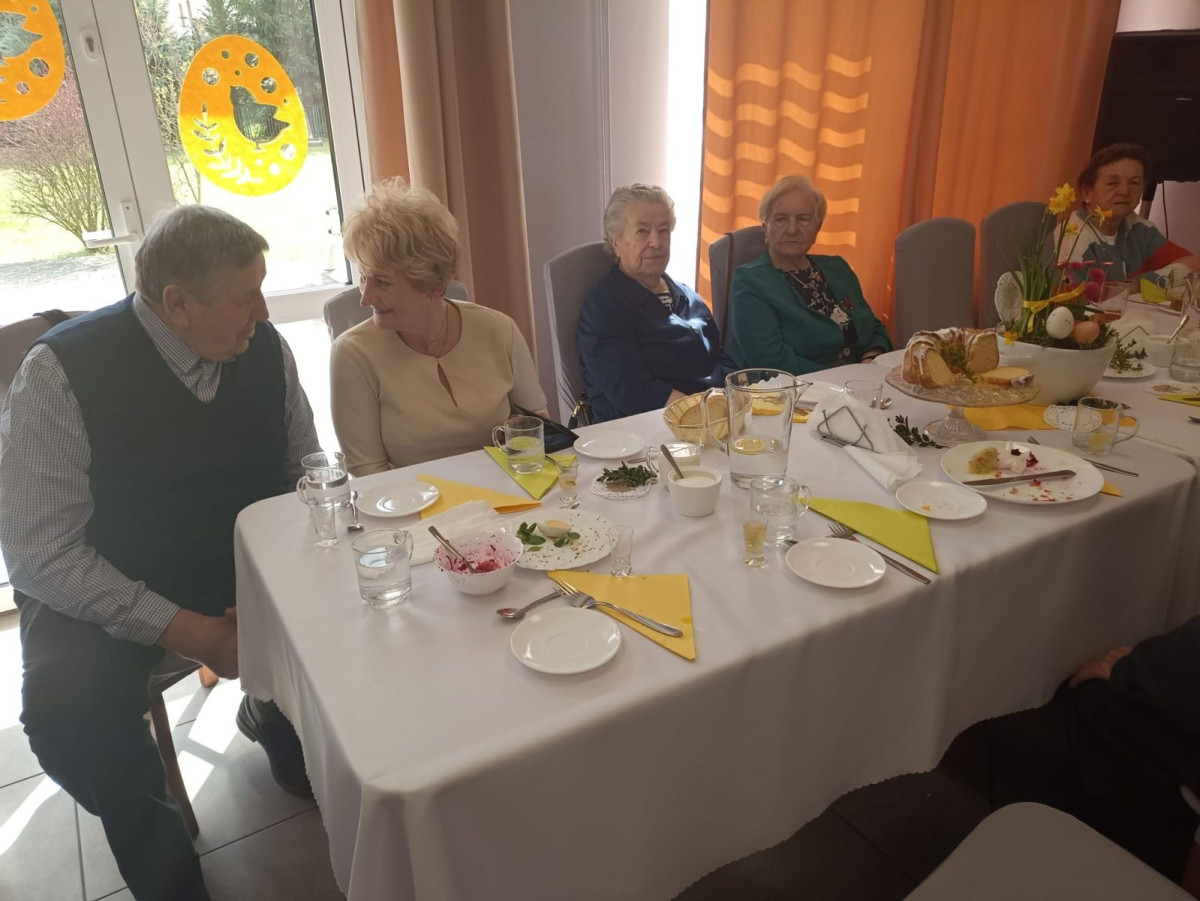 Spotkanie wielkanocne w Dziennym Domu Senior+ w Bolesławcu