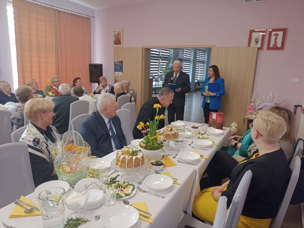 Spotkanie wielkanocne w Dziennym Domu Senior+ w Bolesławcu