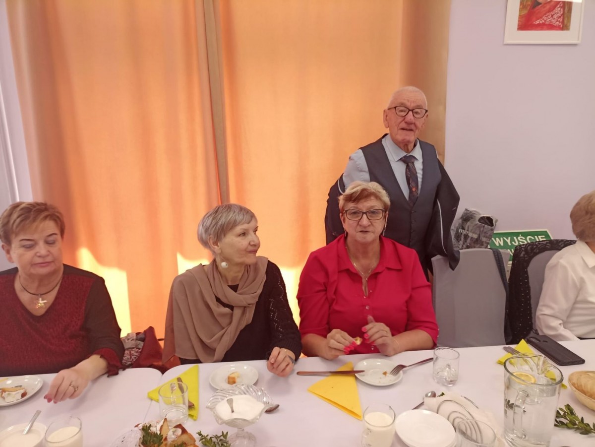 Spotkanie wielkanocne w Dziennym Domu Senior+ w Bolesławcu