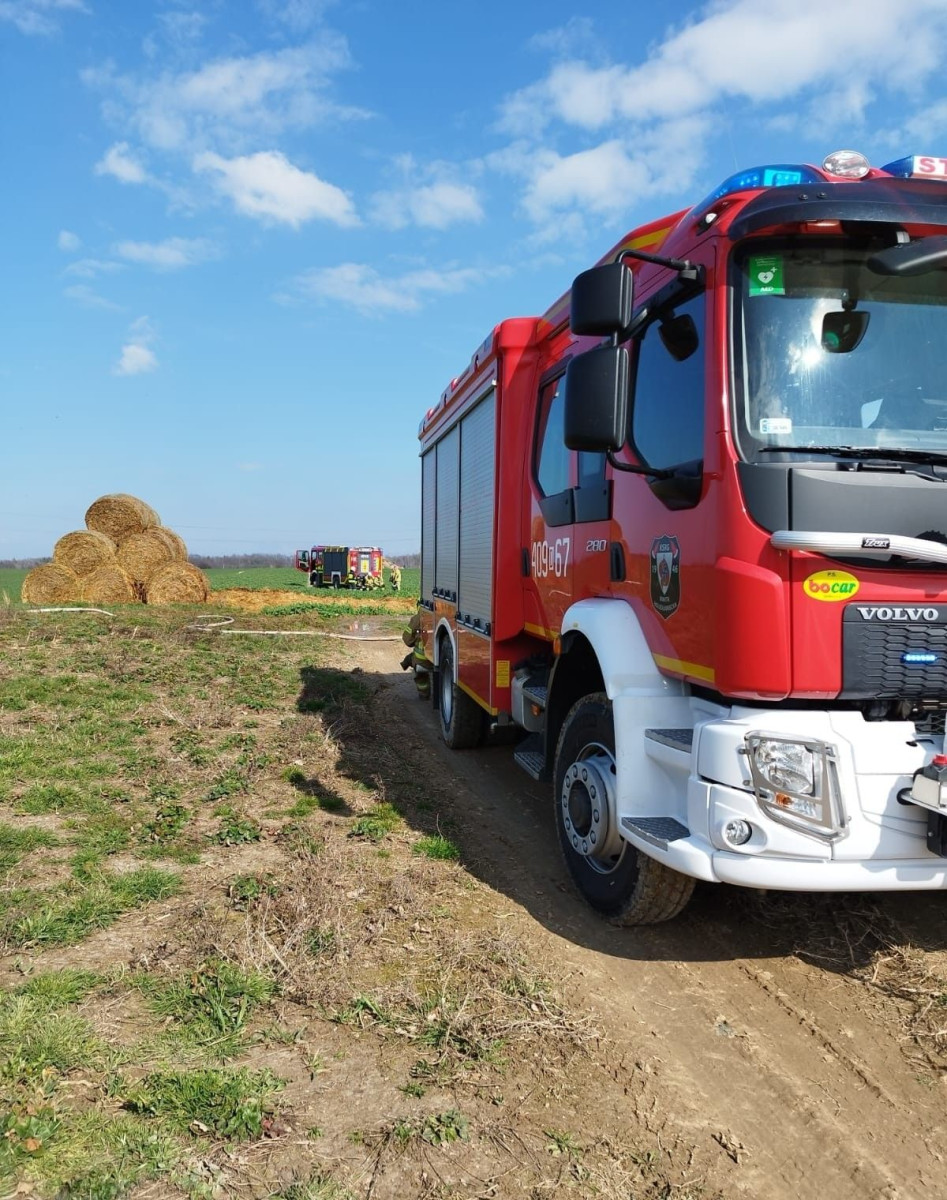 Pożar między Starymi Jaroszowicami a Wartowicami
