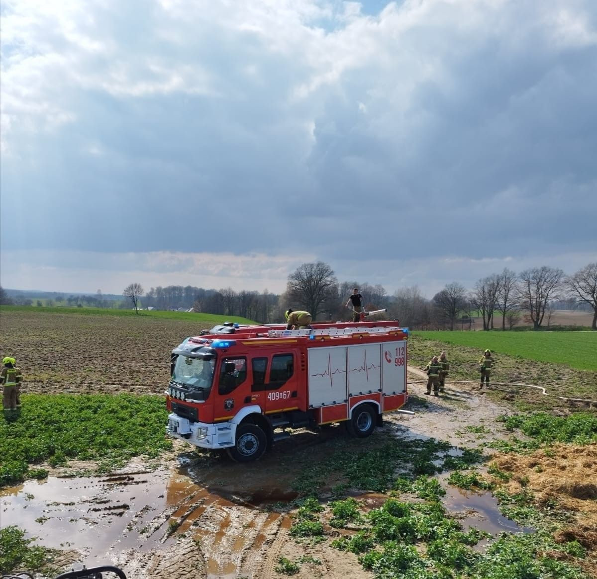 Pożar między Starymi Jaroszowicami a Wartowicami