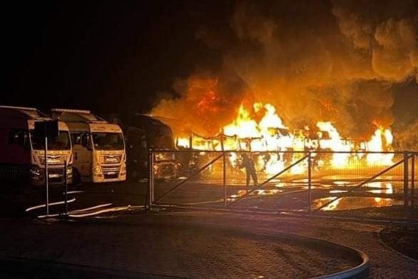 Pożar aut ciężarowych