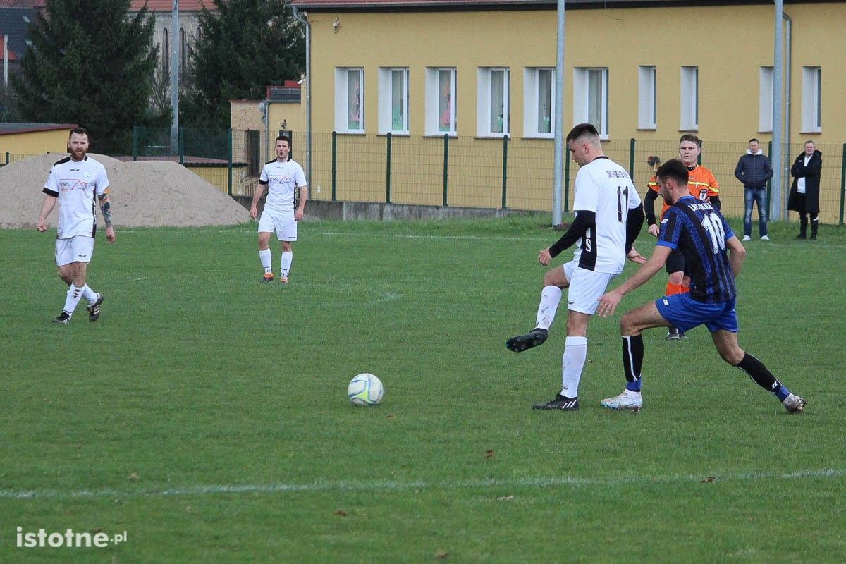 Galeria z meczu LKS Ocice - BKS II Bolesławiec