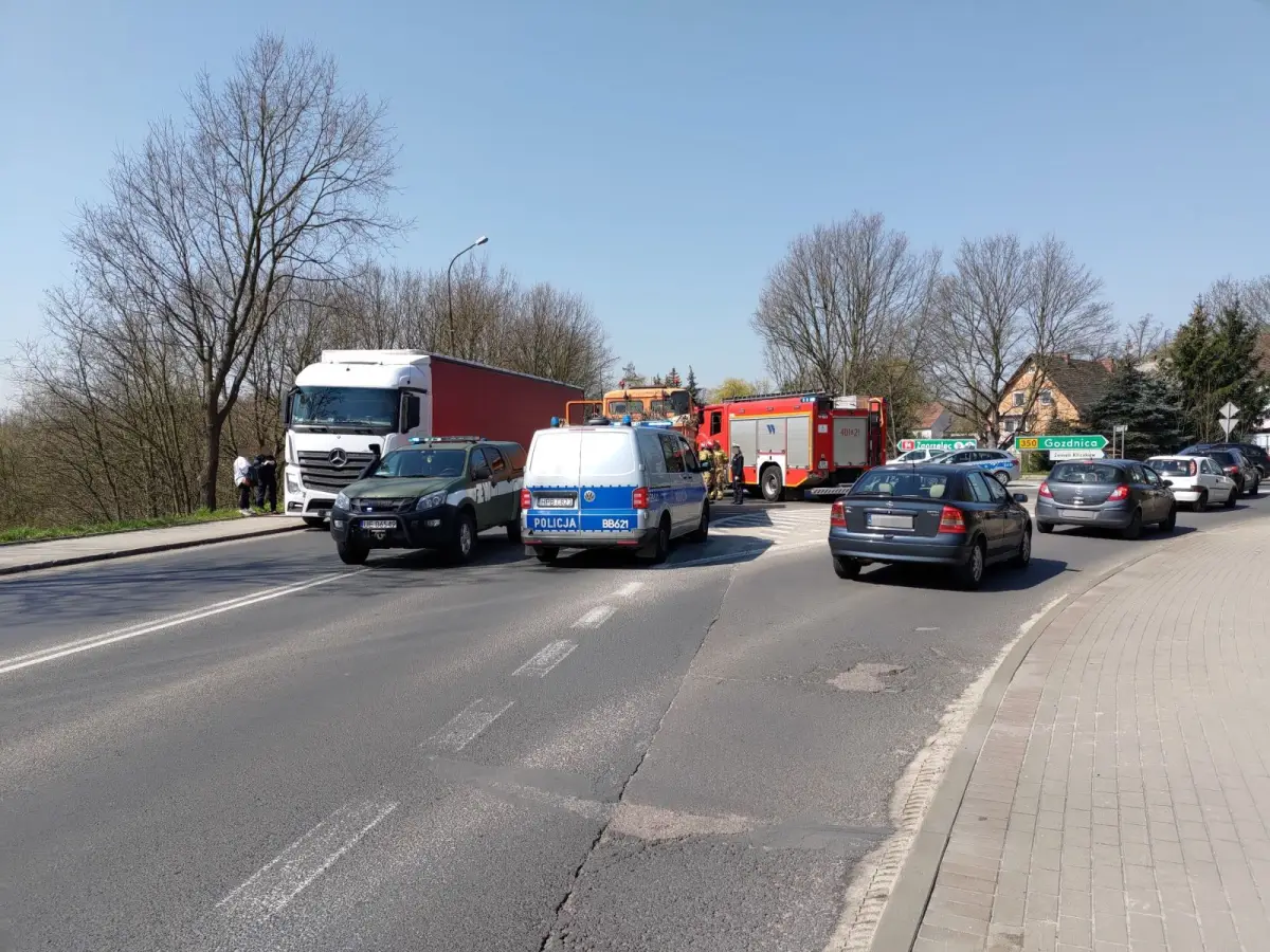 Kolizja koło mostu
