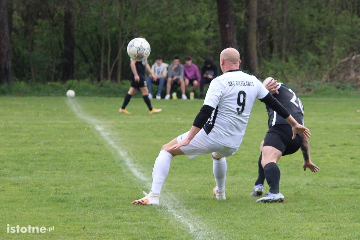Galeria z meczu KS Kolonia Bolesławiec - BKS II Bolesławiec