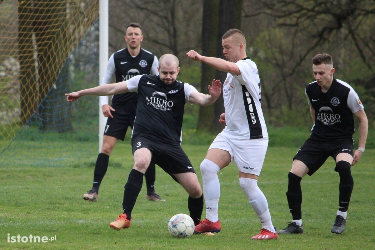 Galeria z meczu KS Kolonia Bolesławiec - BKS II Bolesławiec