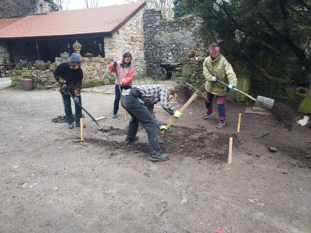 Prace na Zamku Grodziec