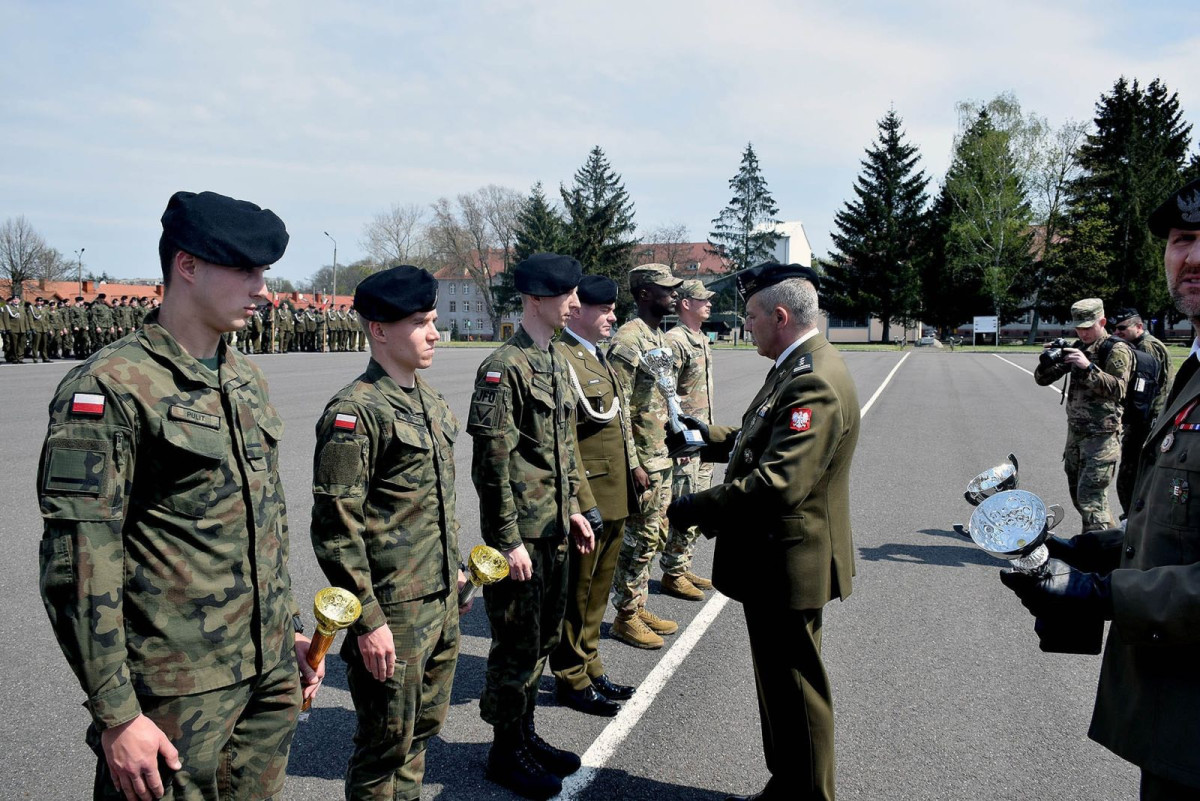 Dzień sportu w 23 Śląskim Pułku Artylerii w Bolesławcu