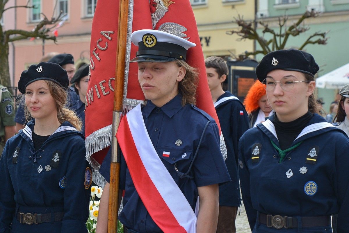 Święto Flagi Rzeczypospolitej Polskiej na bolesławieckim rynku