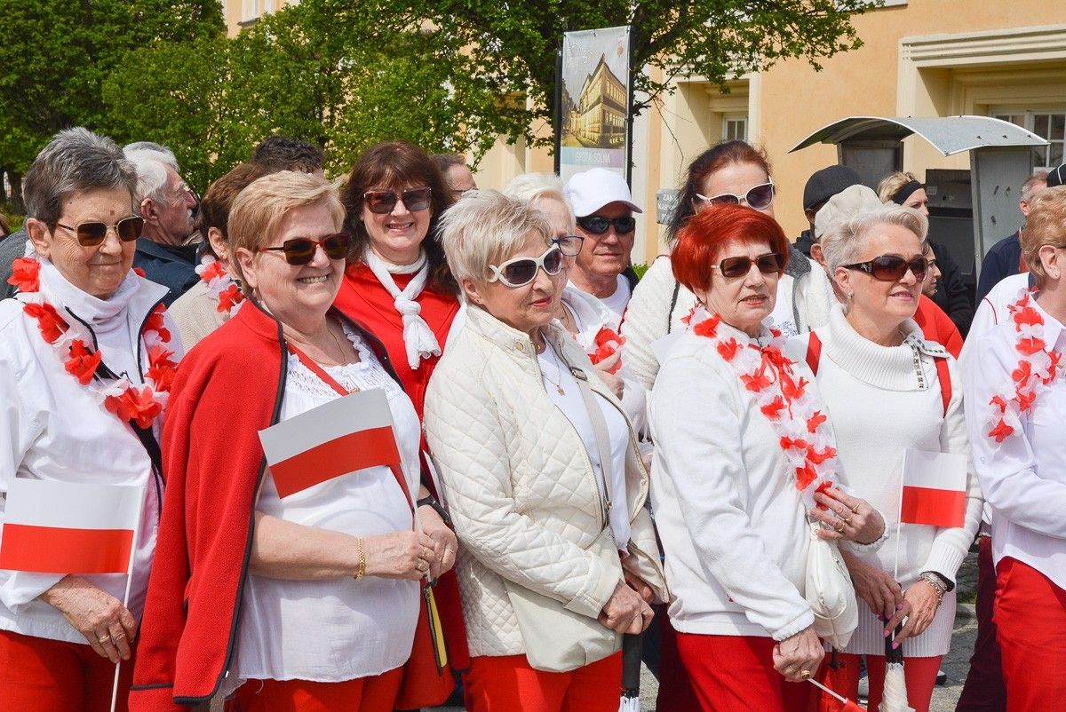 Święto Flagi Rzeczypospolitej Polskiej na bolesławieckim rynku