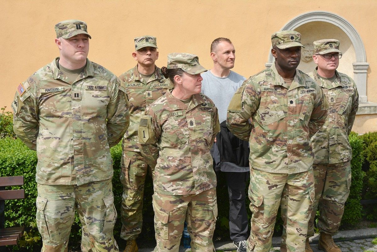 Święto Flagi Rzeczypospolitej Polskiej na bolesławieckim rynku