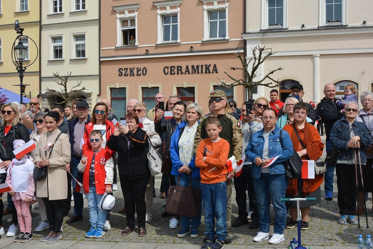 Święto Flagi Rzeczypospolitej Polskiej na bolesławieckim rynku