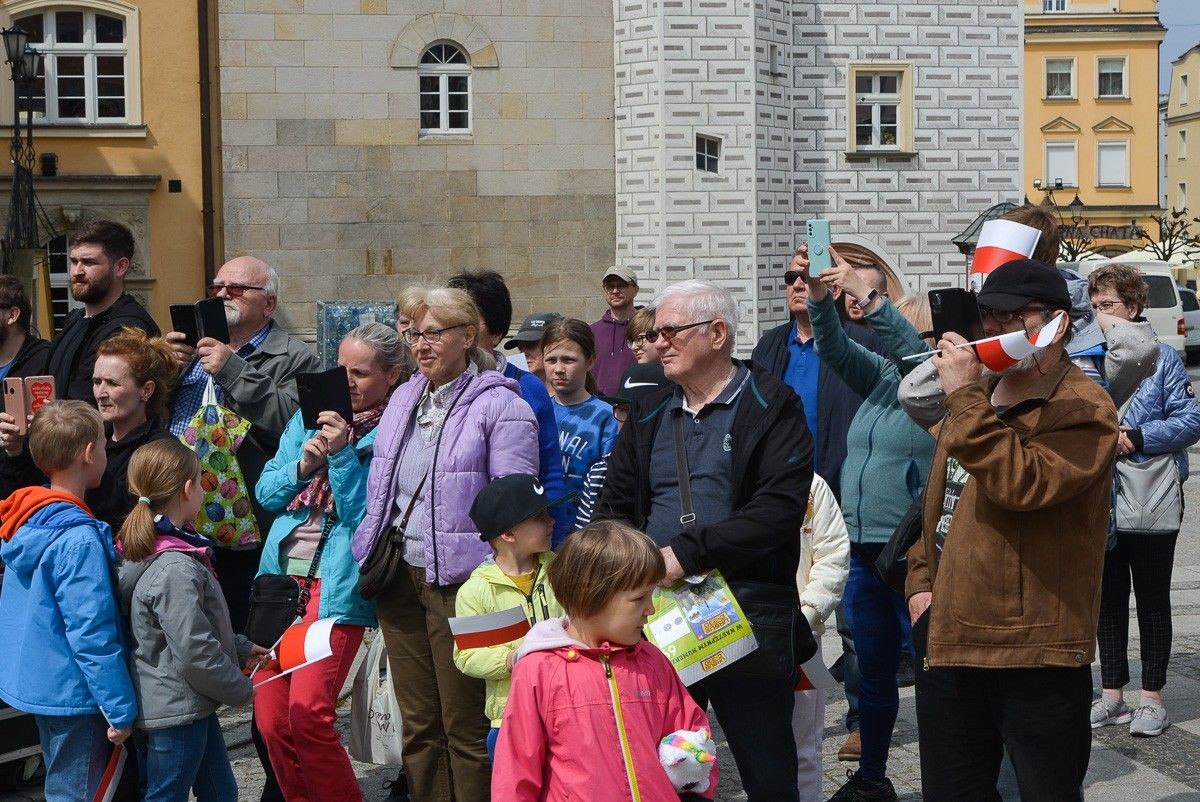 Święto Flagi Rzeczypospolitej Polskiej na bolesławieckim rynku