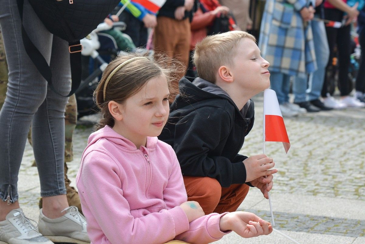 Święto Flagi Rzeczypospolitej Polskiej na bolesławieckim rynku