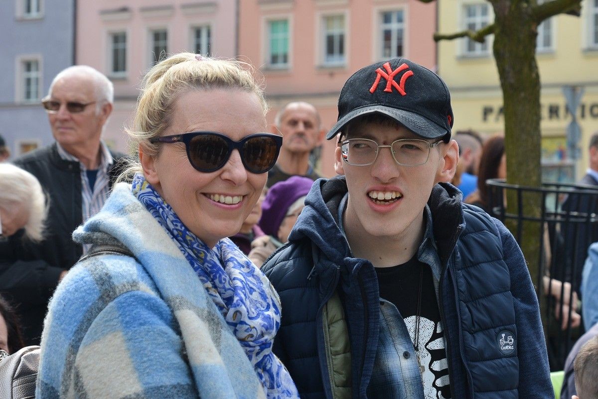 Święto Flagi Rzeczypospolitej Polskiej na bolesławieckim rynku