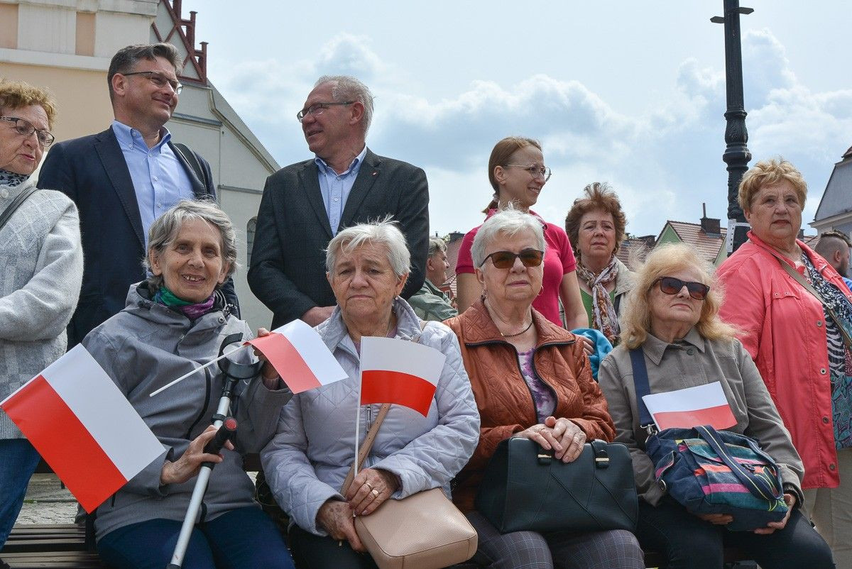 Święto Flagi Rzeczypospolitej Polskiej na bolesławieckim rynku