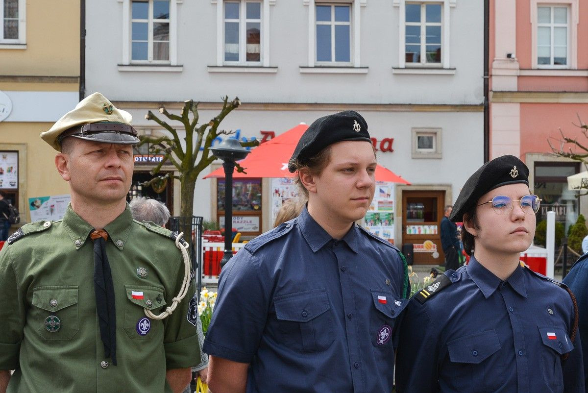 Święto Flagi Rzeczypospolitej Polskiej na bolesławieckim rynku