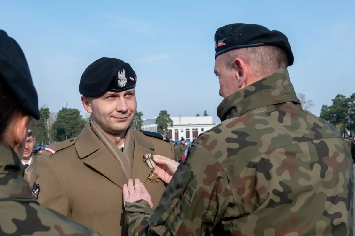 Uroczystość w 10 Brygadzie Kawalerii Pancernej w Świętoszowie