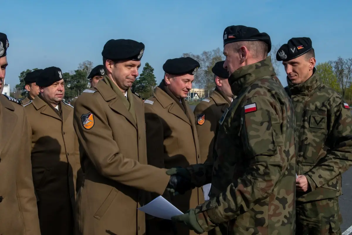 Uroczystość w 10 Brygadzie Kawalerii Pancernej w Świętoszowie