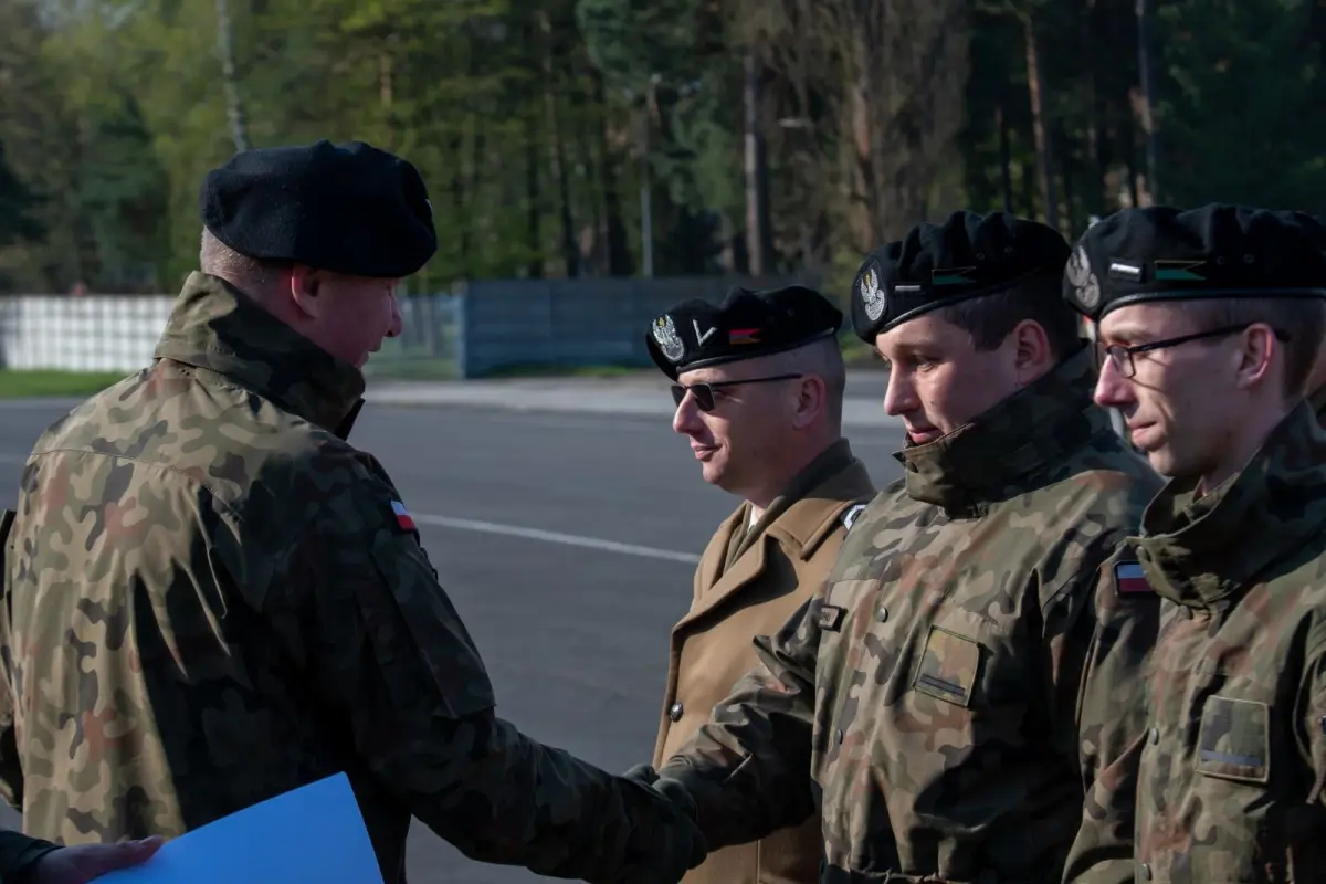 Uroczystość w 10 Brygadzie Kawalerii Pancernej w Świętoszowie
