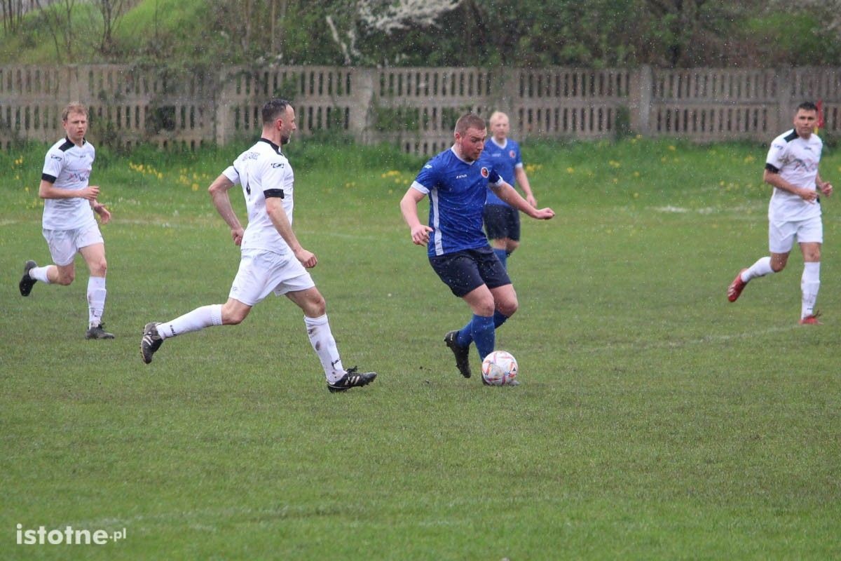 Galeria z meczu BKS II Bolesławiec - GKS Tomaszów Bolesławiecki