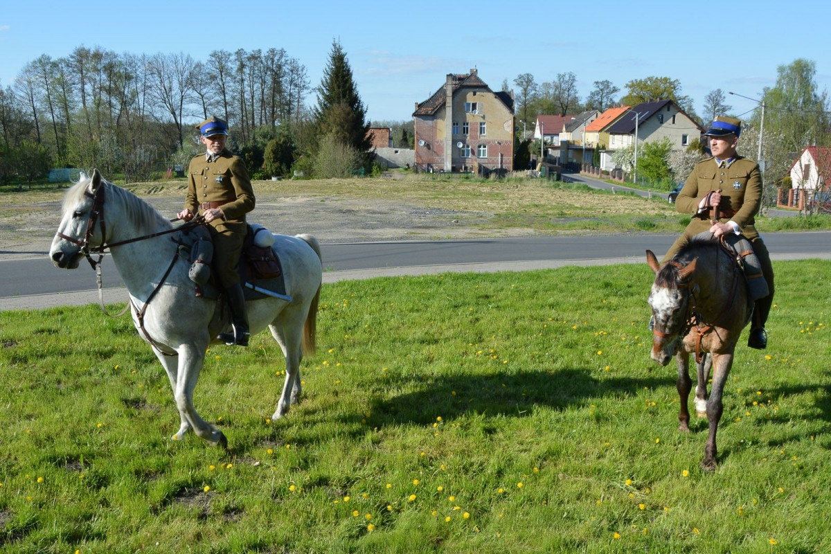 Obchody 3 Maja w Gromadce