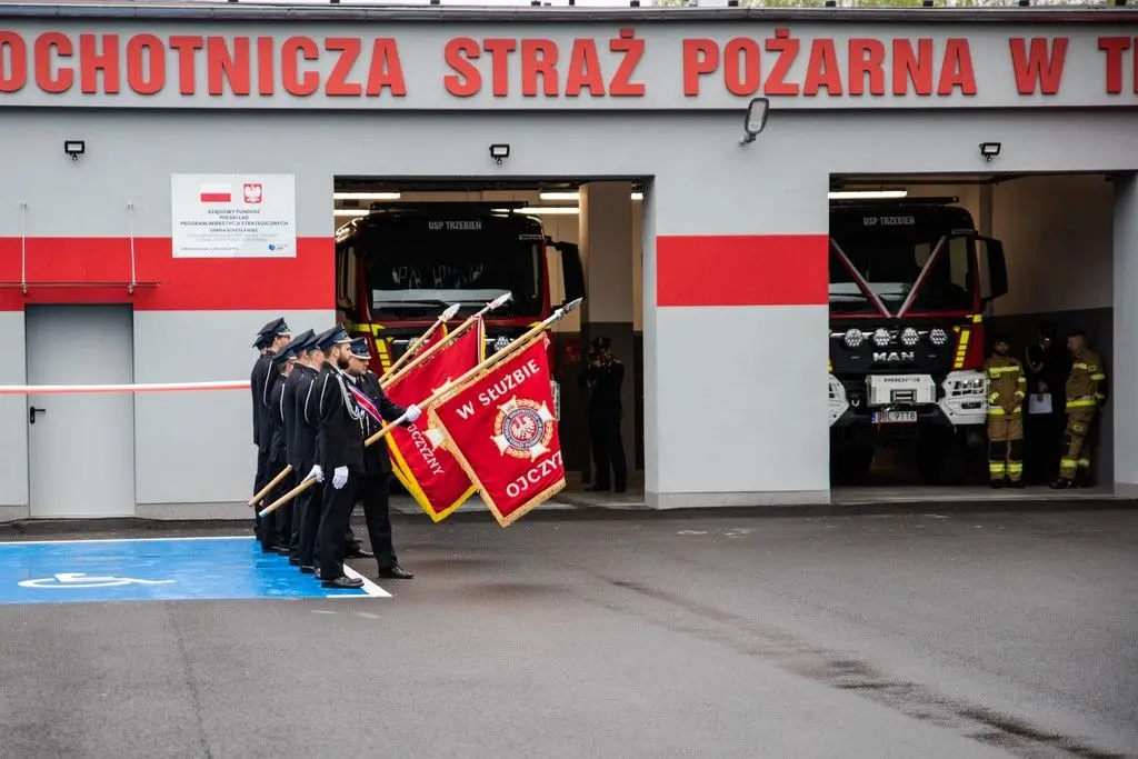 Firefighters’ celebration in Trzebień! Promotions, decorations, new vehicles and fire station opening