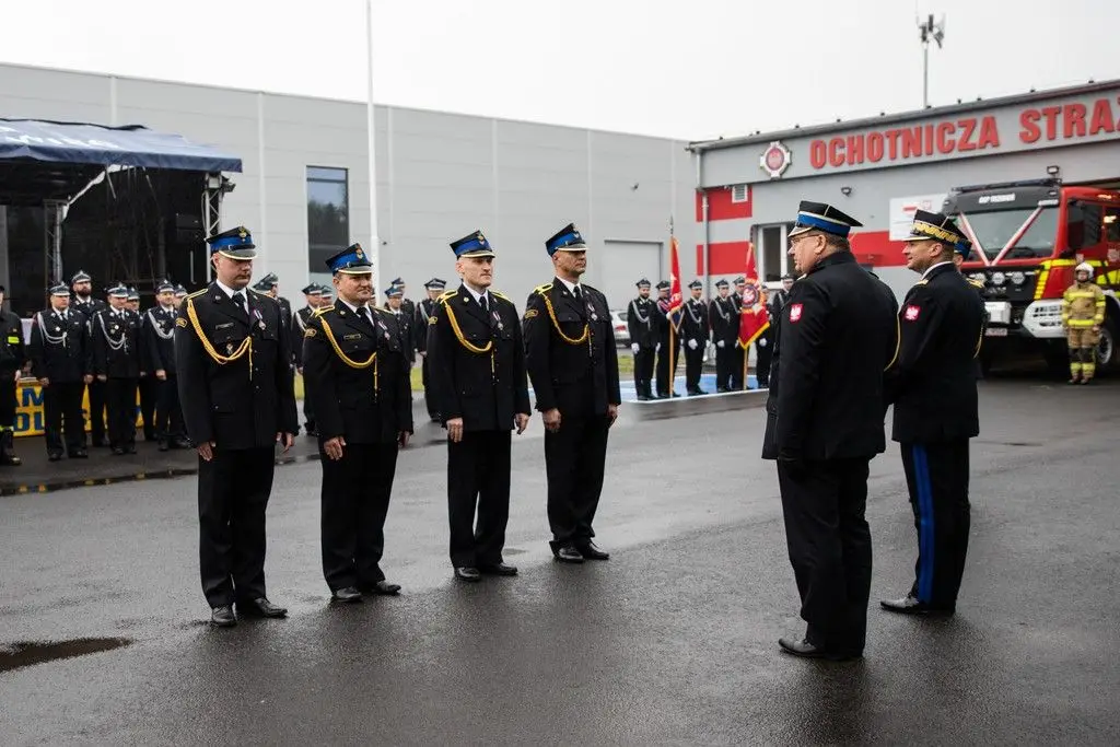 Пожежне свято в Trzebień! Підвищення, відзнаки, нові автомобілі та відкриття пожежної частини