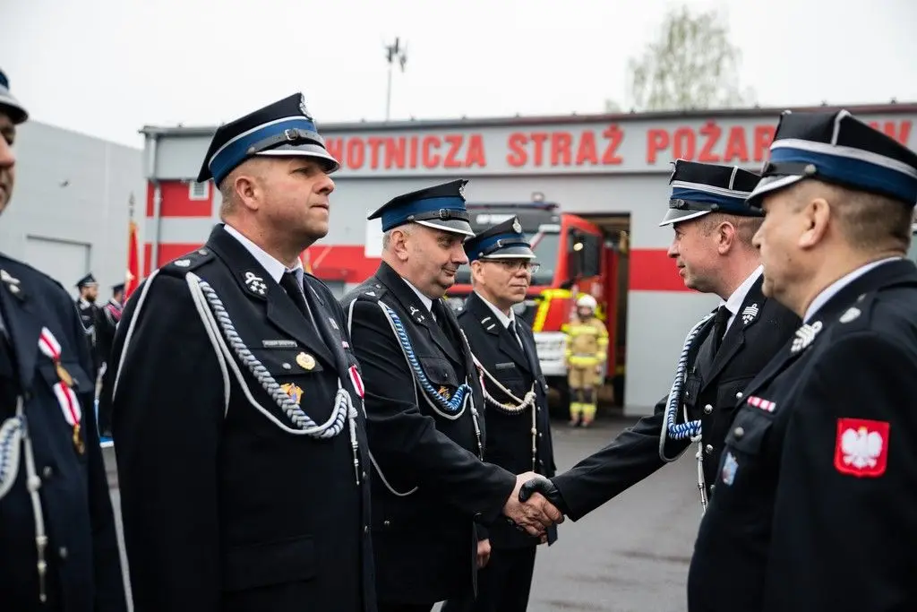 Пожежне свято в Trzebień! Підвищення, відзнаки, нові автомобілі та відкриття пожежної частини