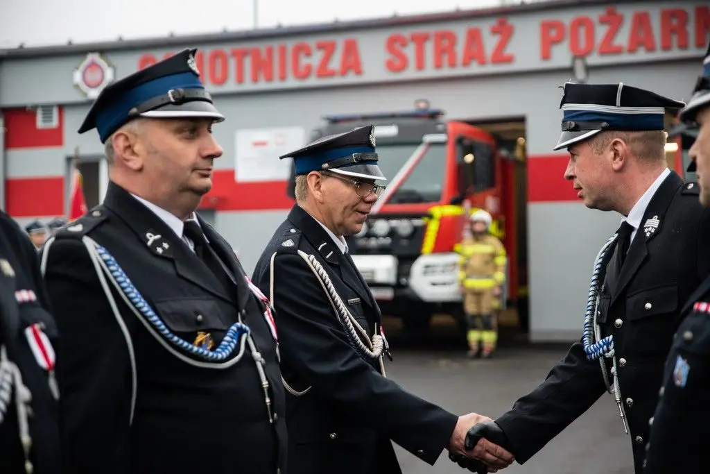 Пожежне свято в Trzebień! Підвищення, відзнаки, нові автомобілі та відкриття пожежної частини