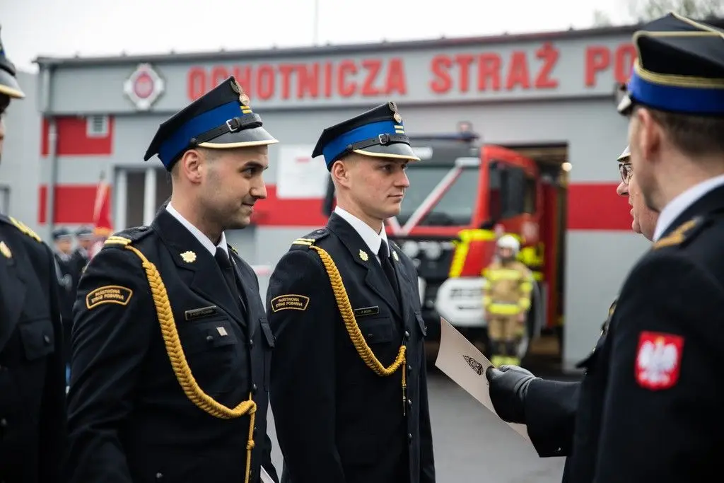 Пожежне свято в Trzebień! Підвищення, відзнаки, нові автомобілі та відкриття пожежної частини
