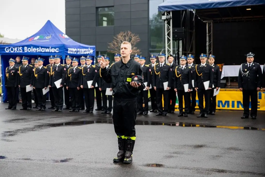 Firefighters’ celebration in Trzebień! Promotions, decorations, new vehicles and fire station opening