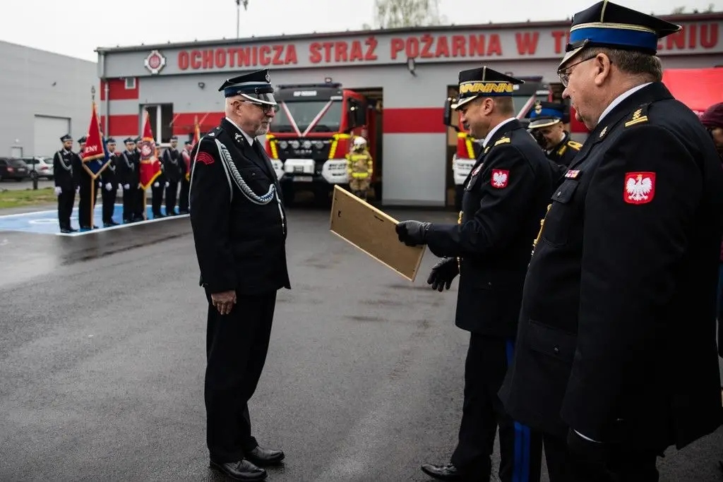 Пожежне свято в Trzebień! Підвищення, відзнаки, нові автомобілі та відкриття пожежної частини