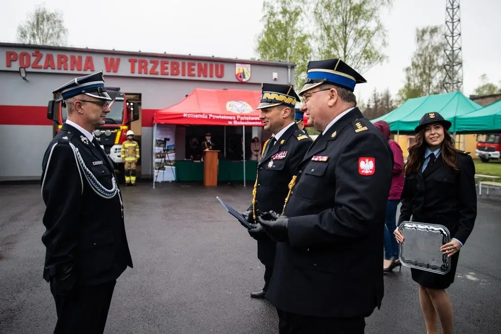 Firefighters’ celebration in Trzebień! Promotions, decorations, new vehicles and fire station opening