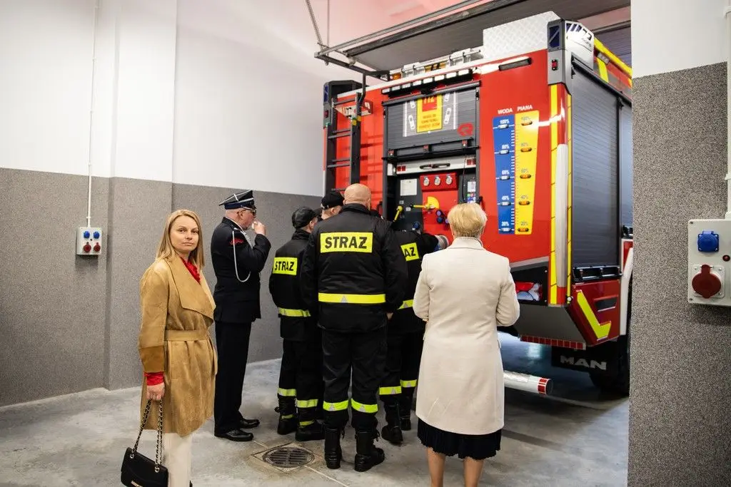 Пожежне свято в Trzebień! Підвищення, відзнаки, нові автомобілі та відкриття пожежної частини