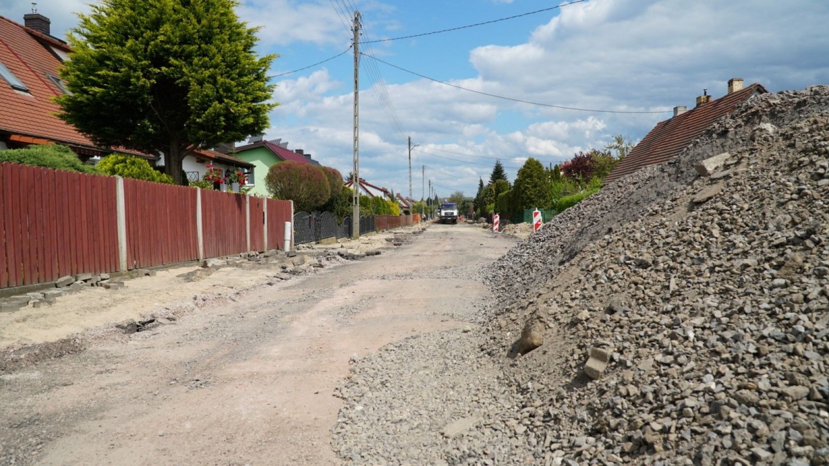 Intensywne prace przy Staszica w Bolesławcu